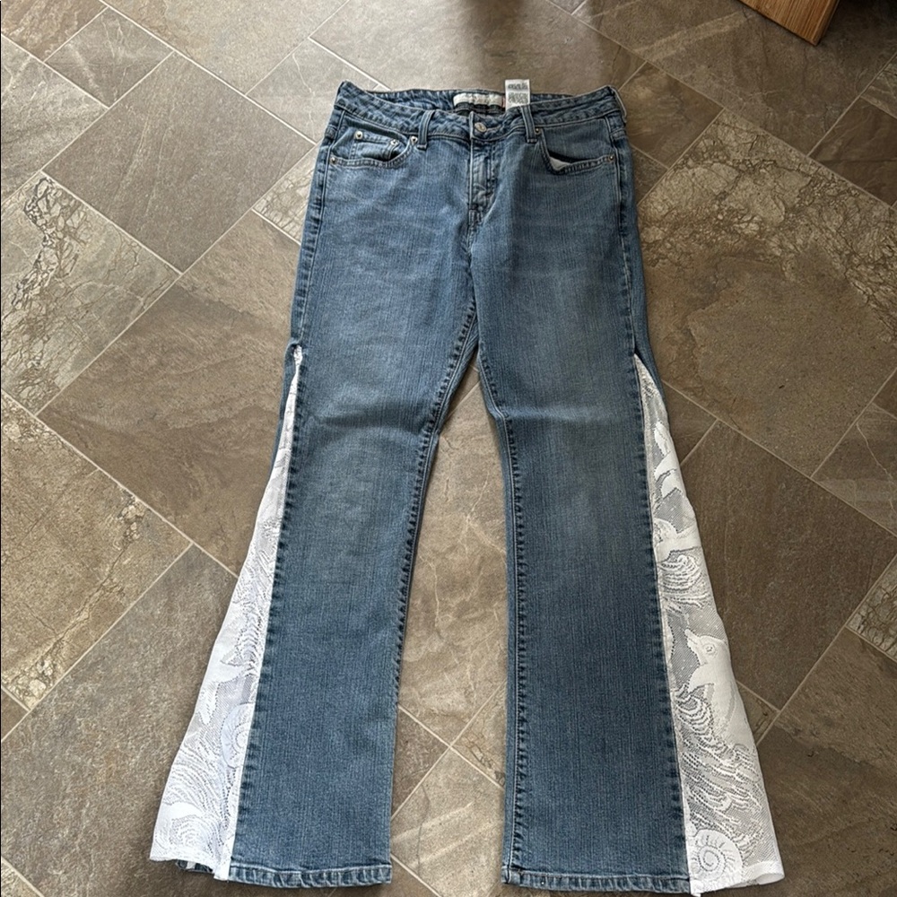 VTG Levi’s size 11  Blue Denim Flare Jeans with White Lace bell bottoms